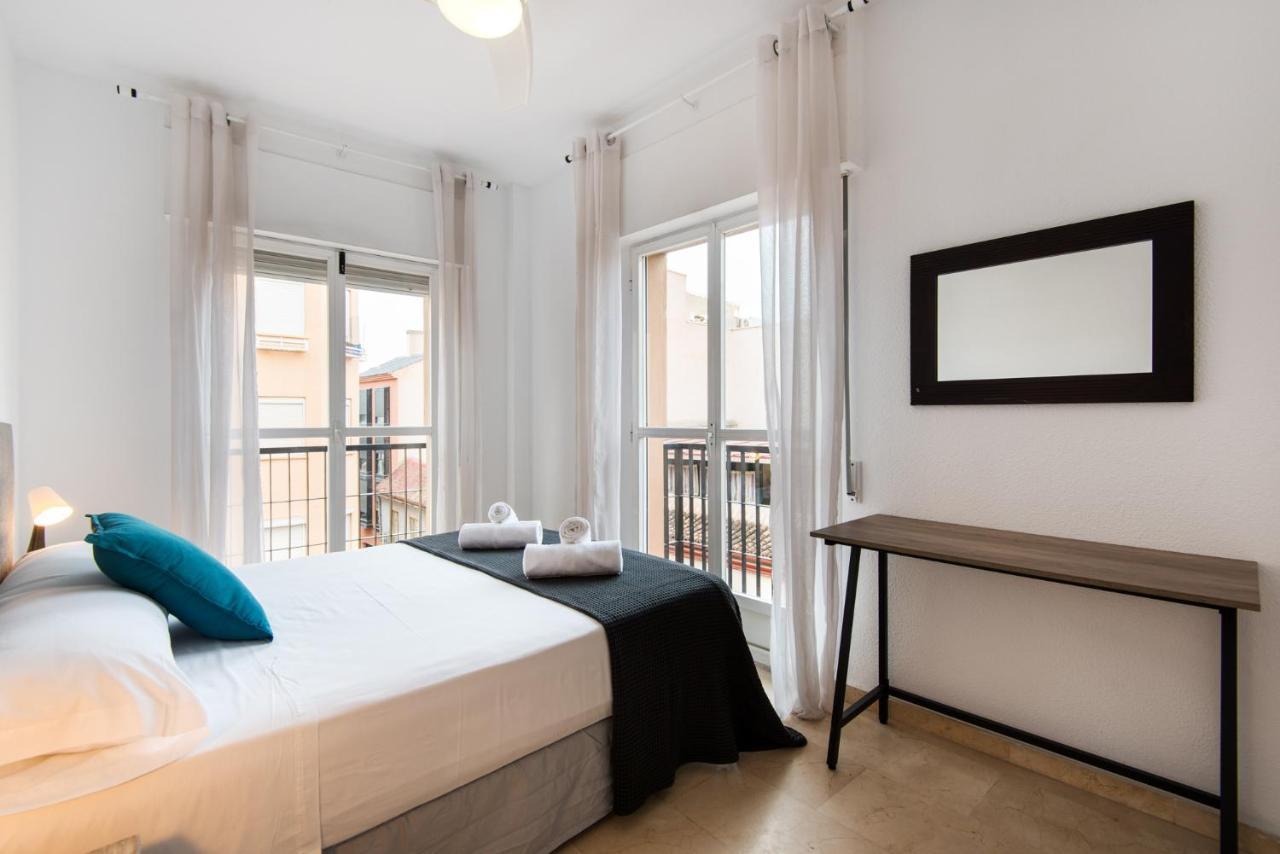 The 2Nd Corner: Central Apartment Ideal For Groups มาลากา ภายนอก รูปภาพ